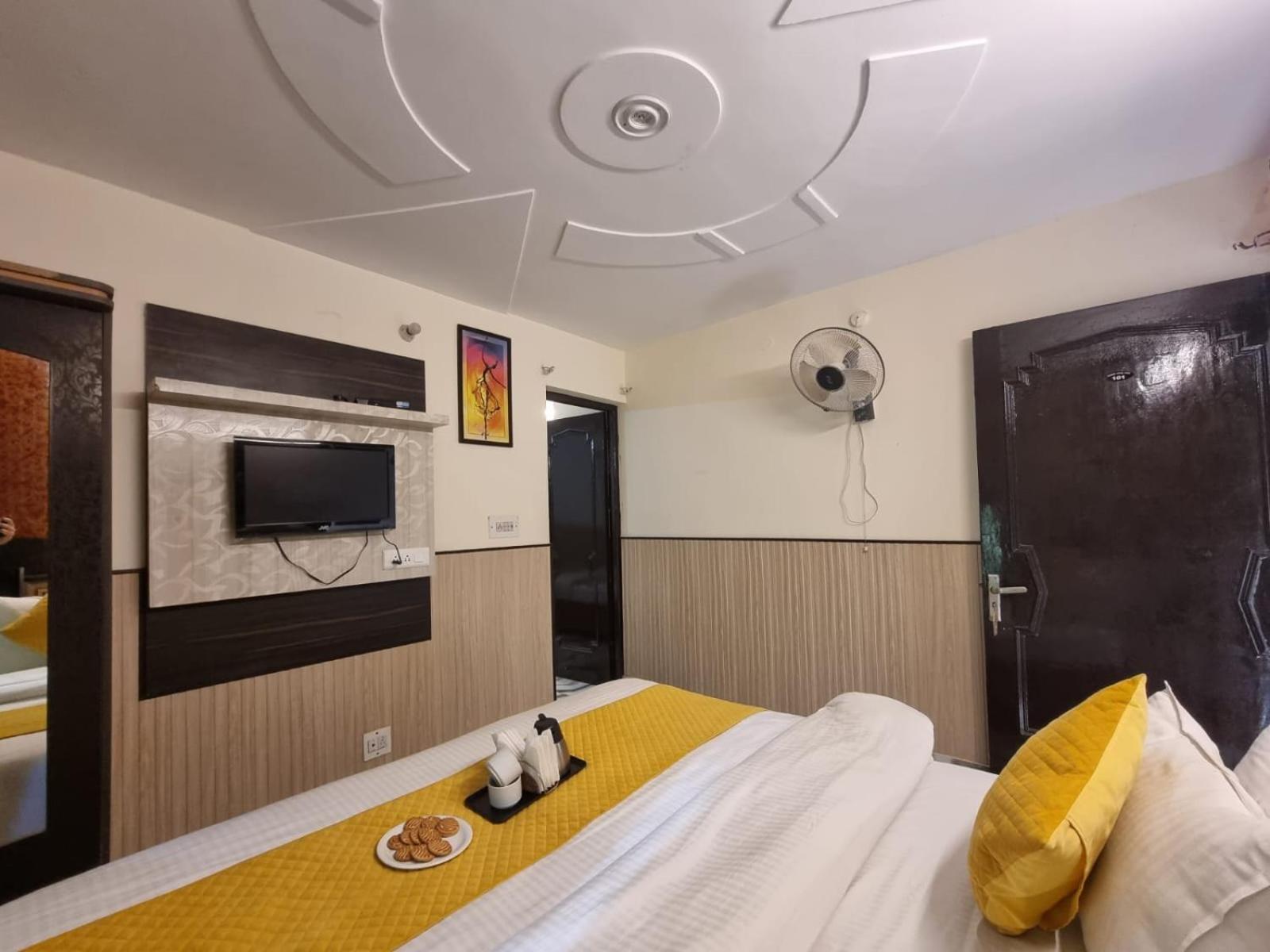 Hotel Stay Well Banikhet Ngoại thất bức ảnh