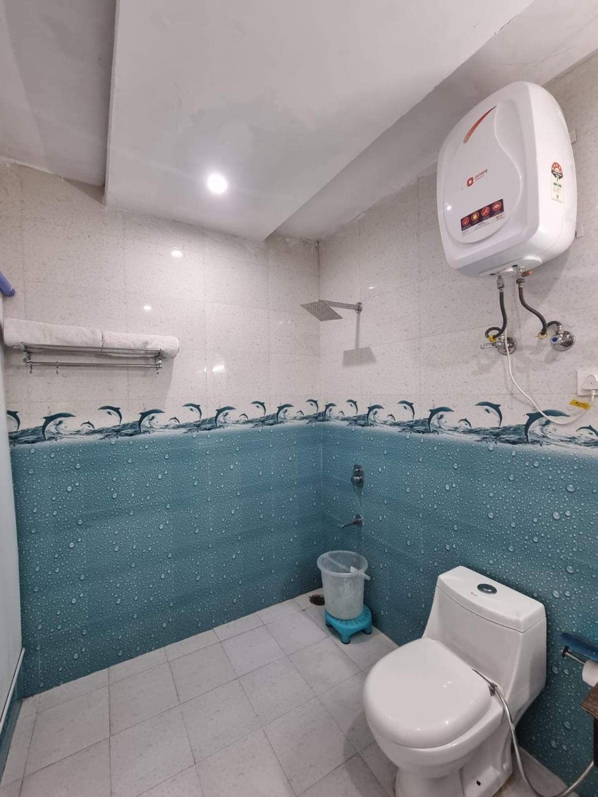 Hotel Stay Well Banikhet Ngoại thất bức ảnh