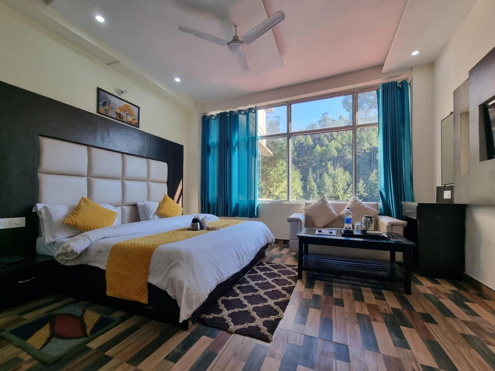 Hotel Stay Well Banikhet Ngoại thất bức ảnh