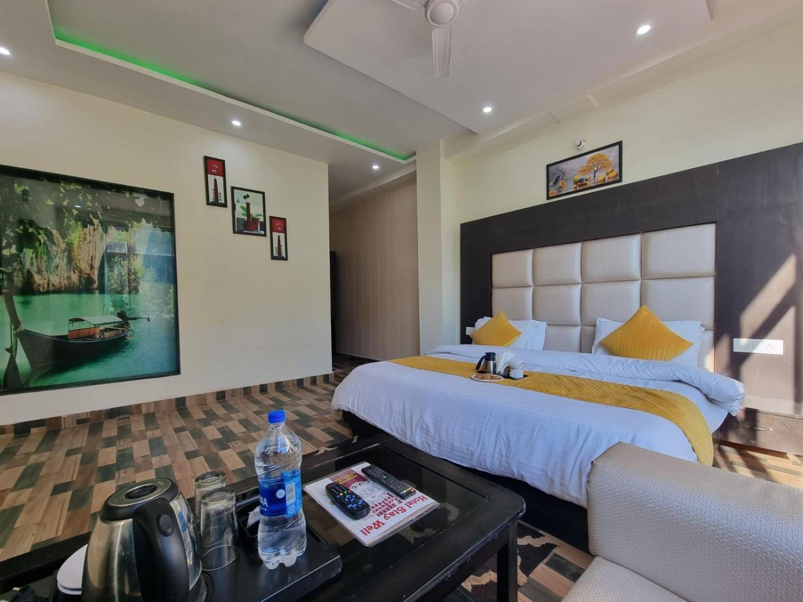 Hotel Stay Well Banikhet Ngoại thất bức ảnh