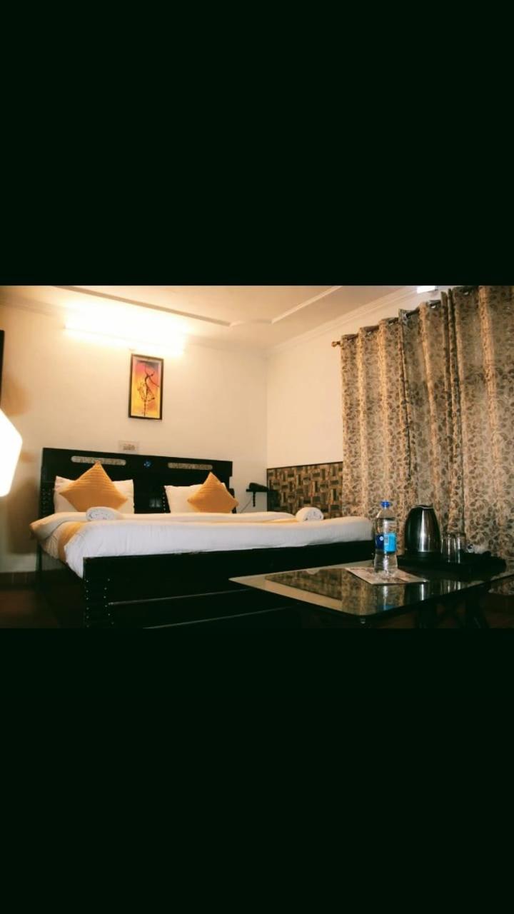 Hotel Stay Well Banikhet Phòng bức ảnh