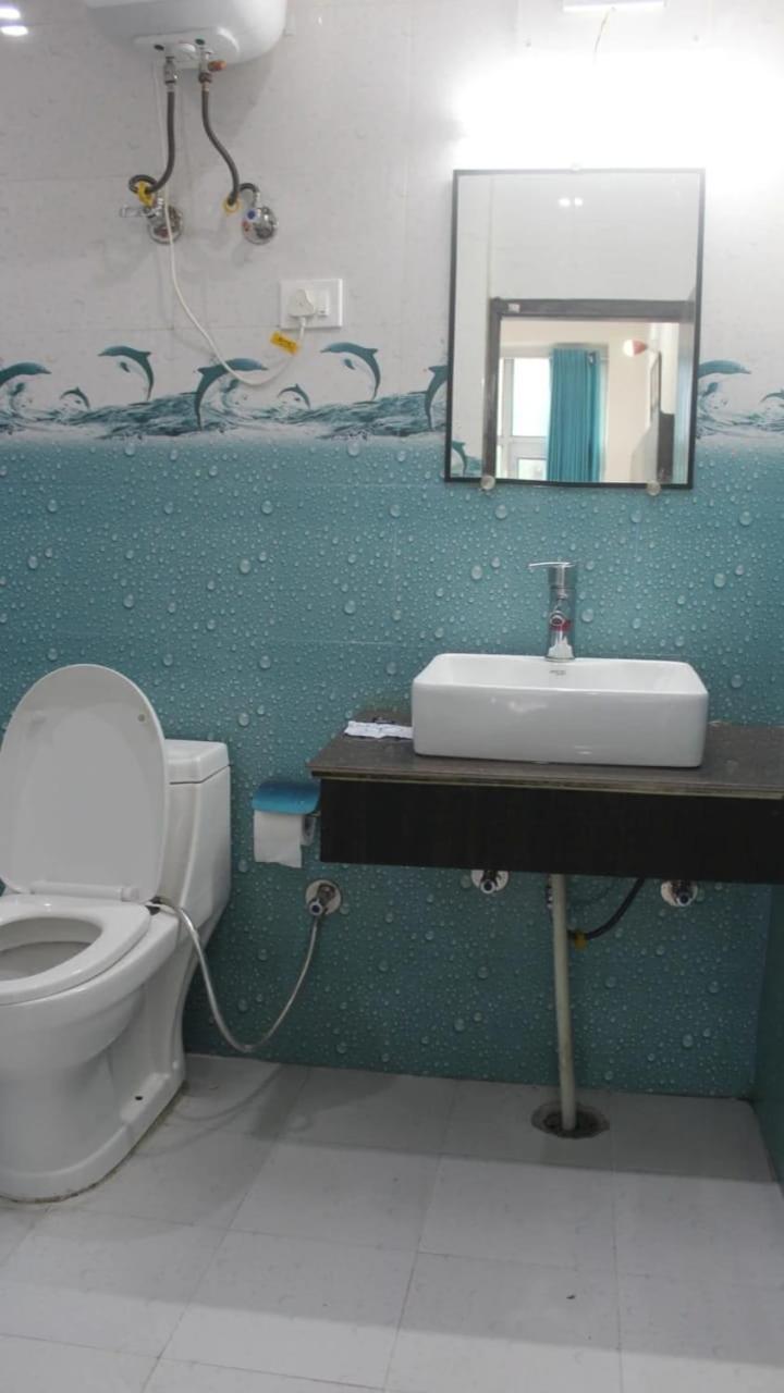 Hotel Stay Well Banikhet Ngoại thất bức ảnh